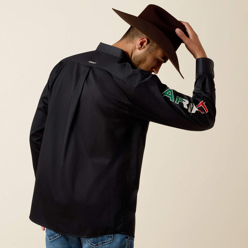 10038500 Team Logo Twill Classic Fit Shirt