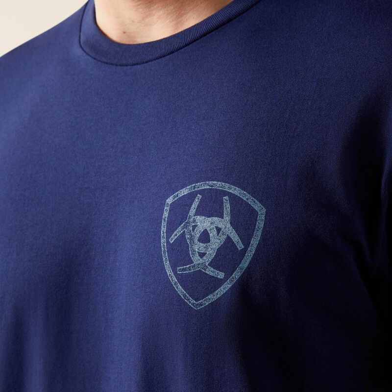 10065905 ARIAT NEW VERTICAL LOGO T-SHIRT