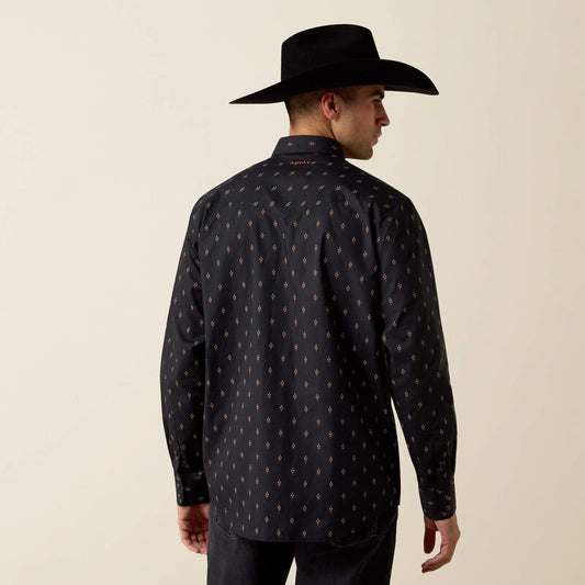 10080667 ARIAT PIETY SNAP LONG SLEEVE SHIRT BLACK GEO PRINT