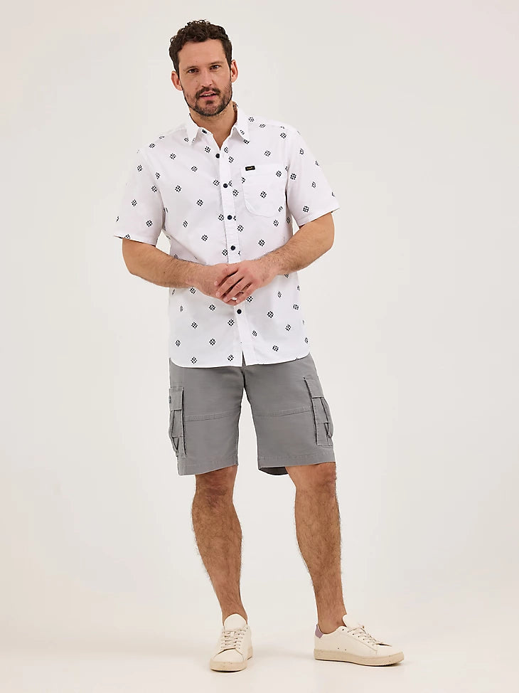 112361942 Men's Extreme Motion All Purpose Short Sleeve Print Button Down Shirt