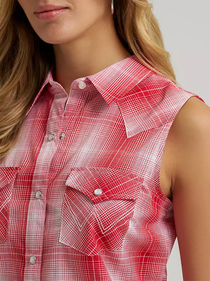 112379473 WOMEN'S ESSENTIAL SLEEVELESS PLAID WESTERN SNAP SHIRT