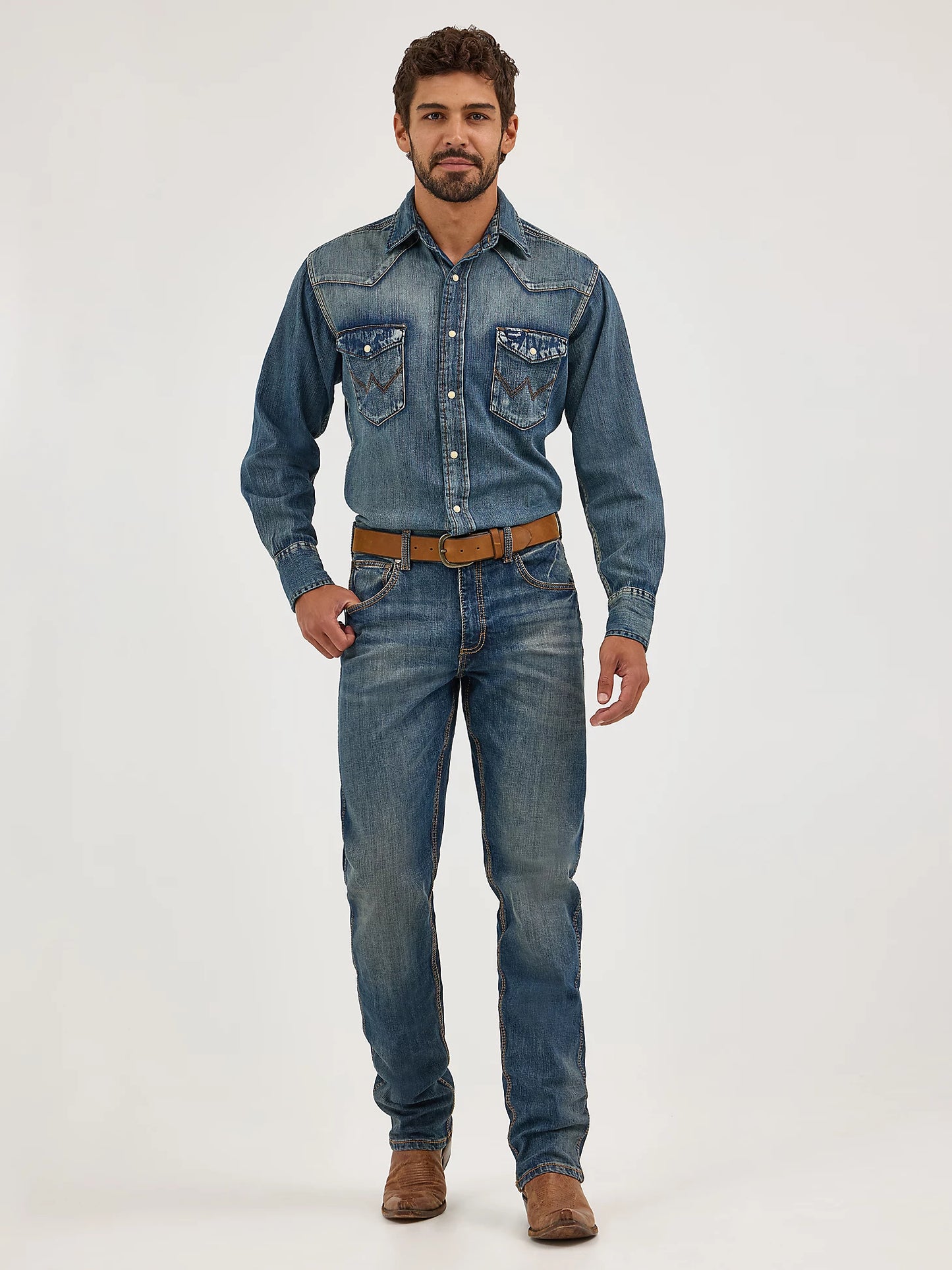 WLT88BZ Men's Wrangler Retro Slim Fit Straight Leg Jean