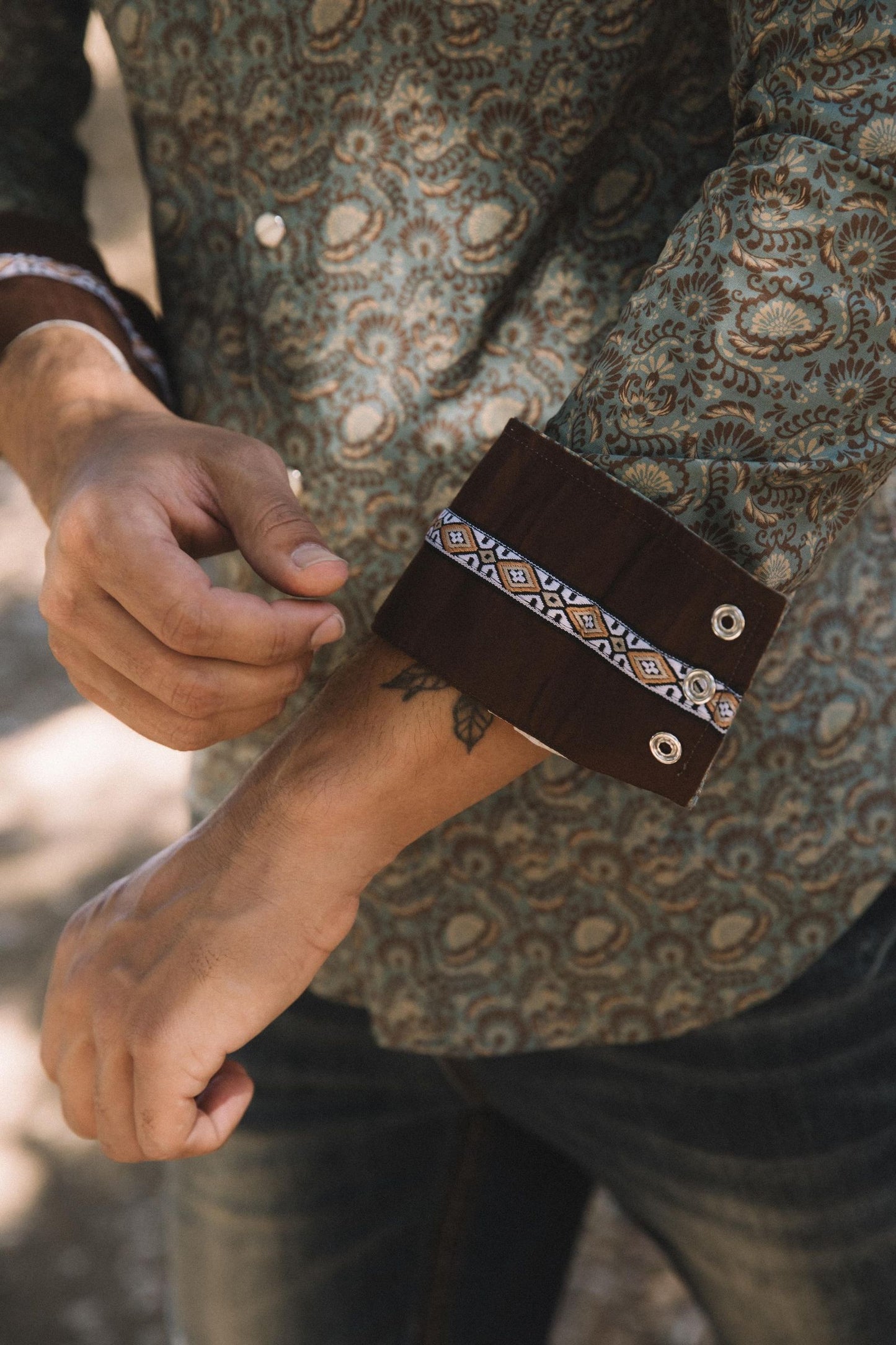 WPL11161 BLUE SHIRT WITH BROWN DESINGS AND LONG SLEEVES