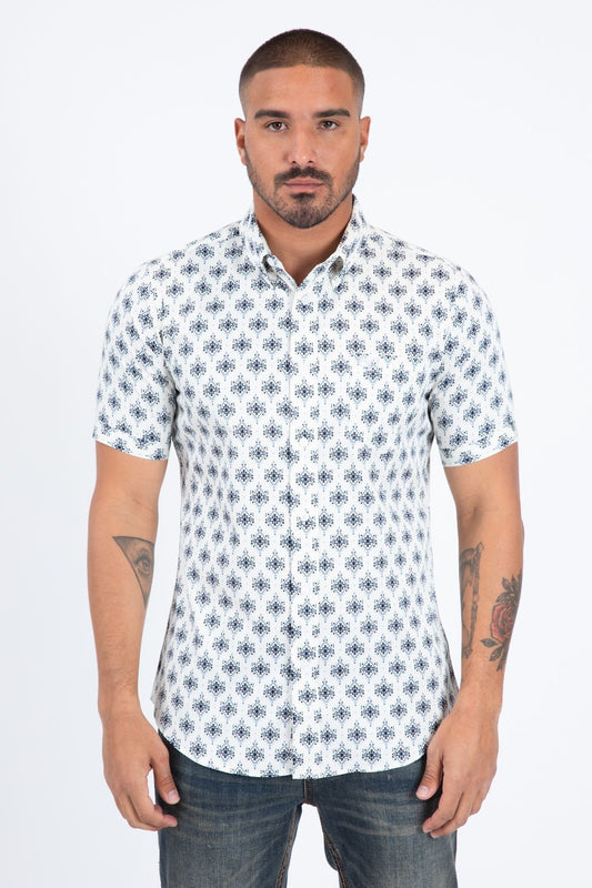 CWS11376 MEN'S SHORT SLEEVE MODERN FIT STRETCH WILD HORSES PRINT SHIRT