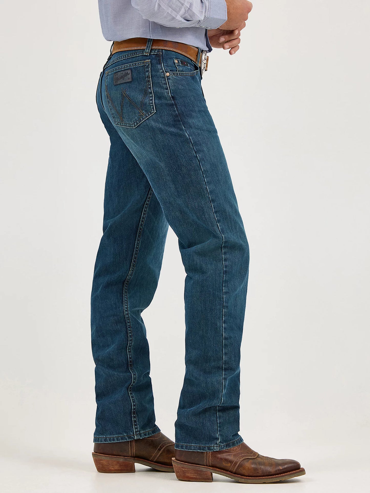 112369164 Wrangler 20X 01 Competition Jean