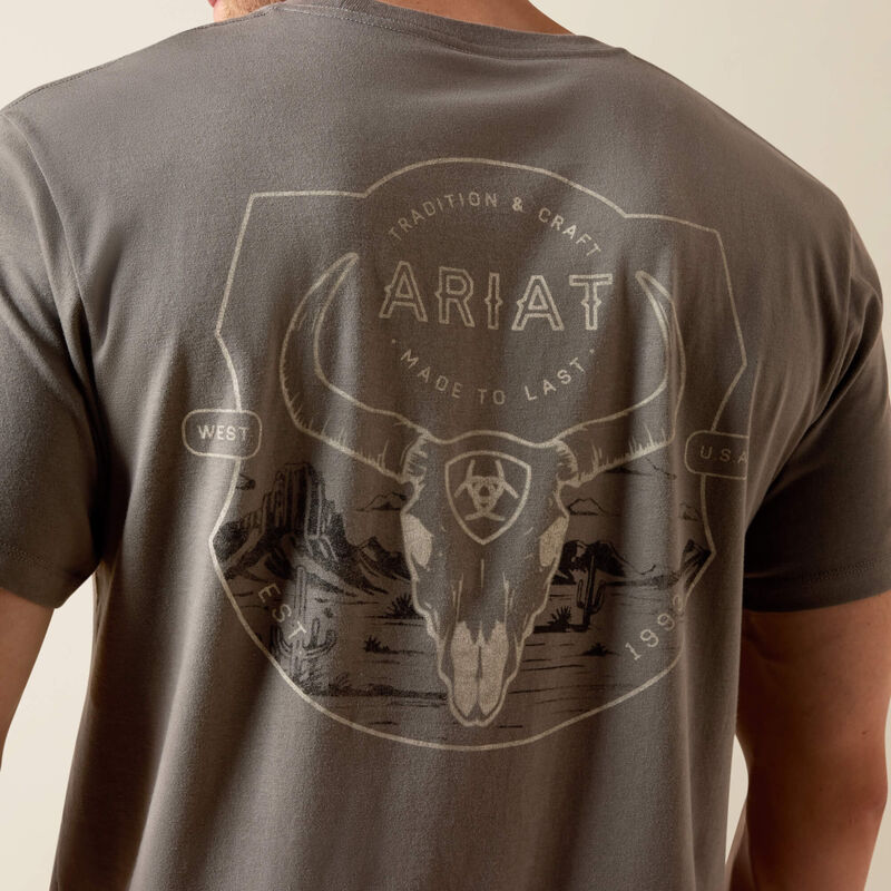 10073415 ARIAT DESERT BADGE TRADITION CLASSIC FIT T-SHIRT