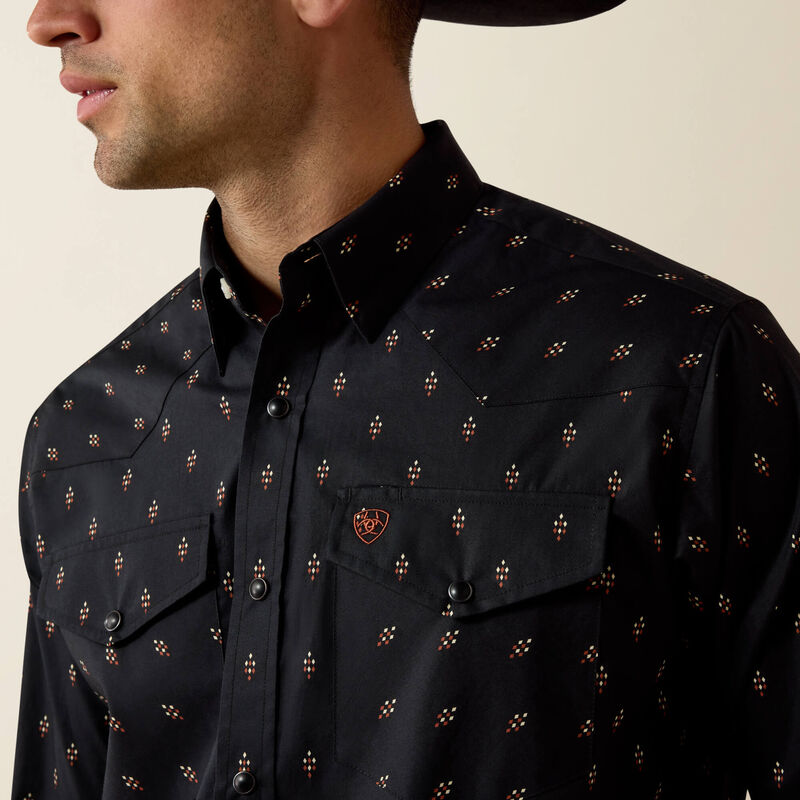 10080667 ARIAT PIETY SNAP LONG SLEEVE SHIRT BLACK GEO PRINT
