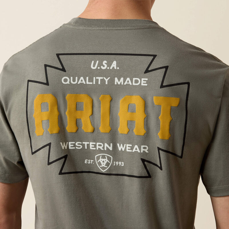 10080732 ARIAT SOUTHWEST CROOS BADGE T-SHIRT