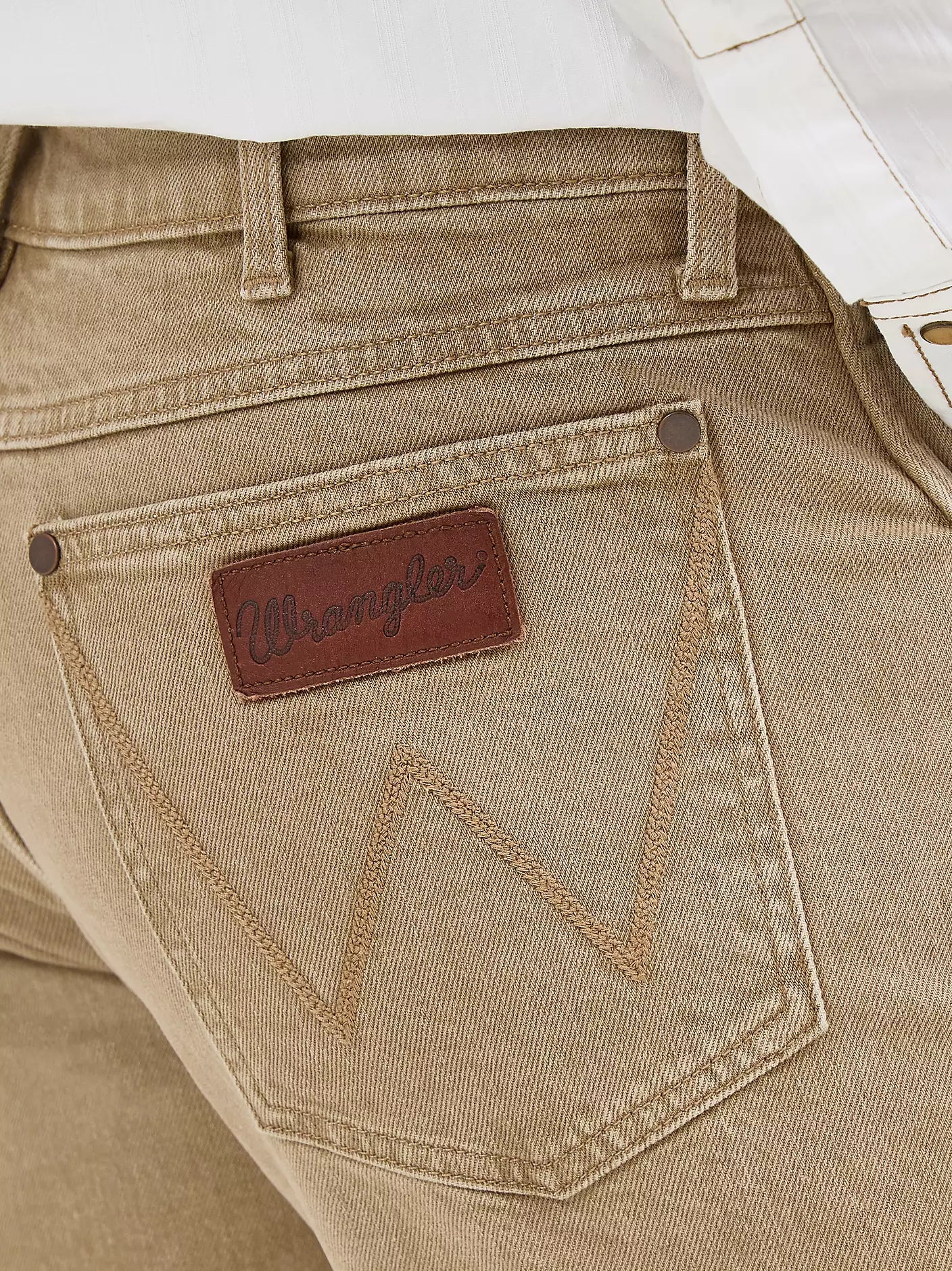 112345014 MEN'S WRANGLER RETRO SLIM FIT STRAIGHT LEG JEAN