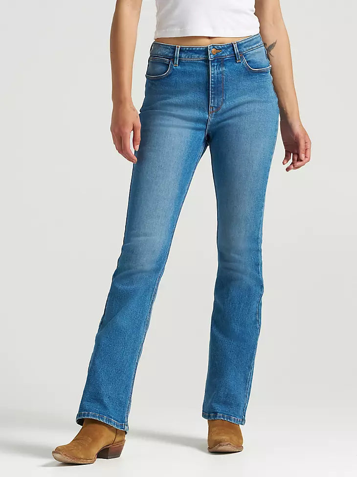 112324252 WOMEN'S WRANGLER HIGH RISE BOLD BOOT JEAN BLUE