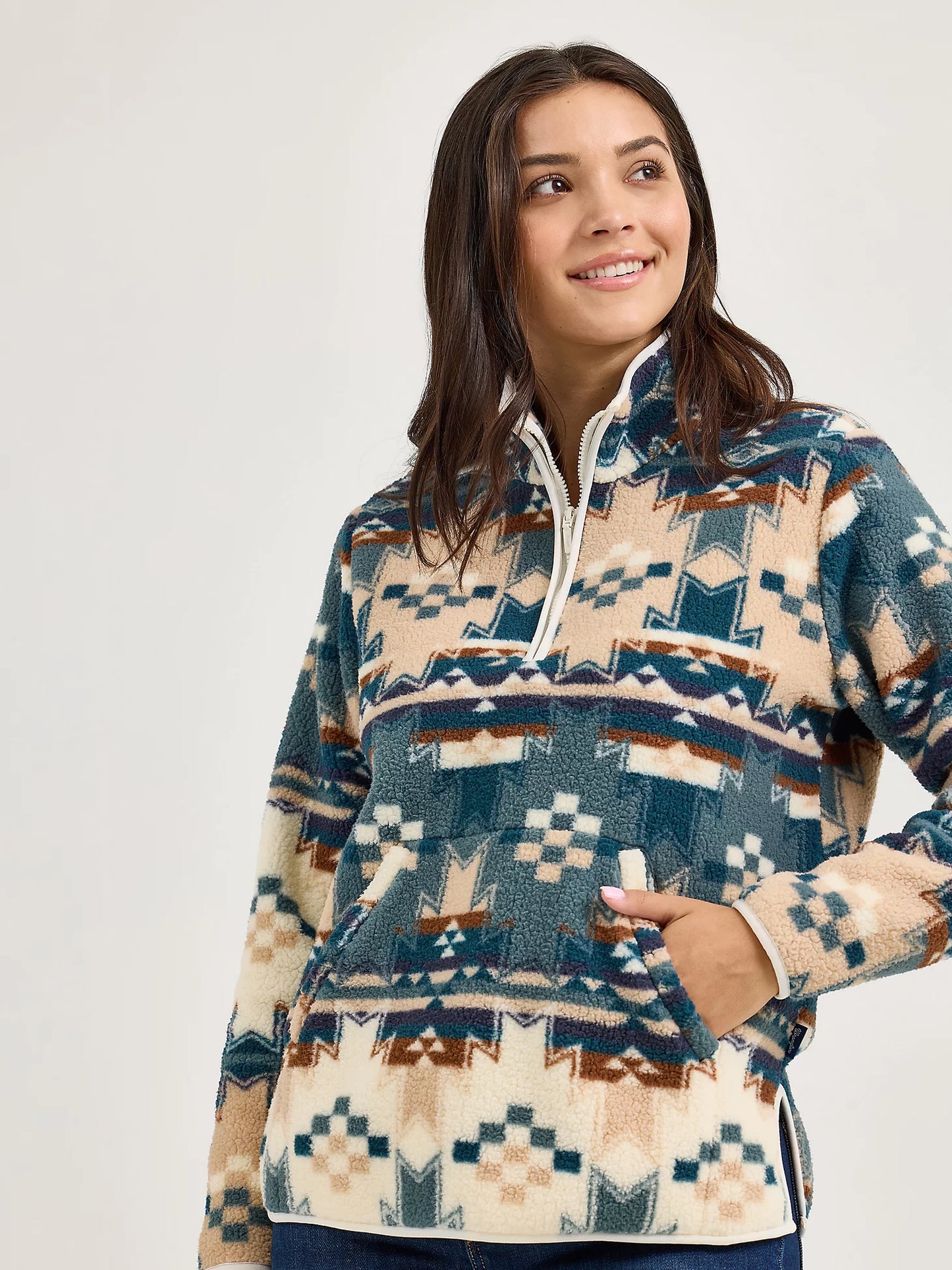 112367283 WOMEN'S WRANGLER RETRO QUARTER-ZIP SHERPA PULLOVER