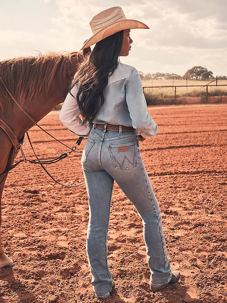 112367598 WOMEN'S HIGH RISE RODEO BOOTCUT WRANGLER RIDING JEAN