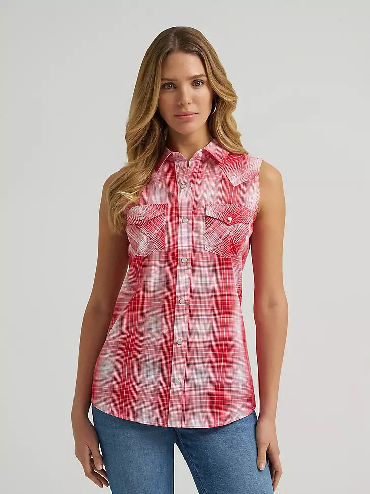112379473 WOMEN'S ESSENTIAL SLEEVELESS PLAID WESTERN SNAP SHIRT