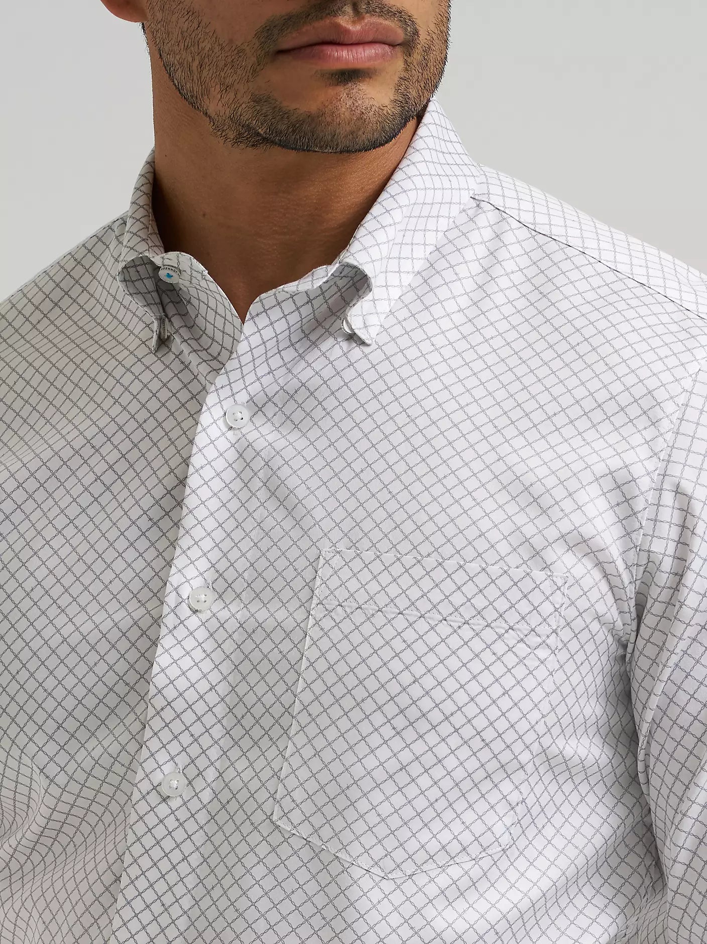 112381545 MEN'S CODY JOHNSON ONE POCKET BUTTON DOWN SHIRT