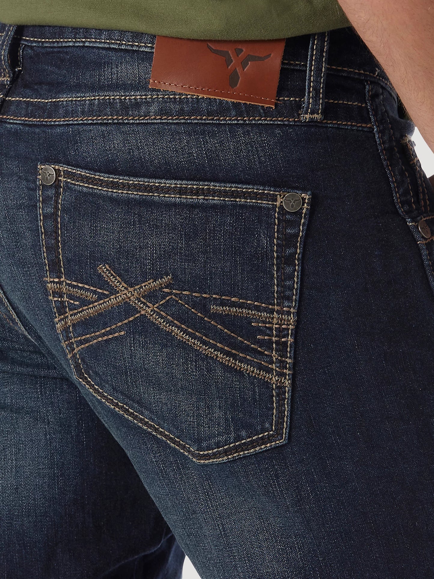 44MWXDN Men's Wrangler 20X No. 44 Slim Fit Straight Leg Jean