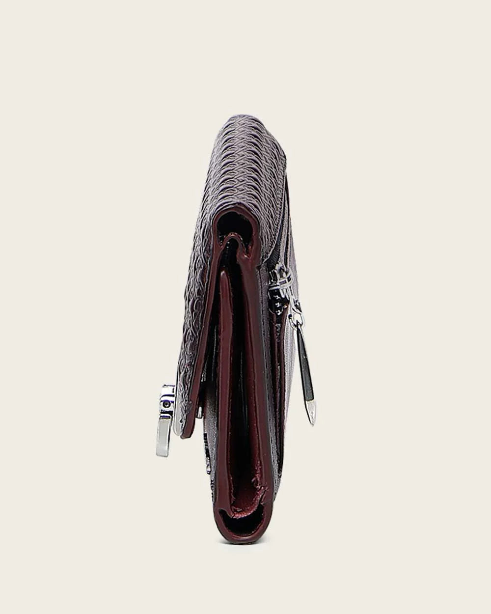 DU725 WINE ENGRAVED TRIFOLD WALLET CUADRA
