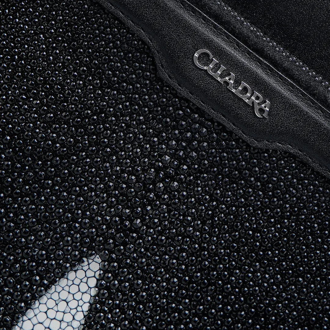 DU759 CUADRA MN BLACK STINGRAY ZIPPER BAG