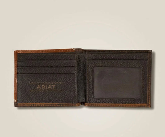 A3532408 Ariat Distressed Bifold Wallet
