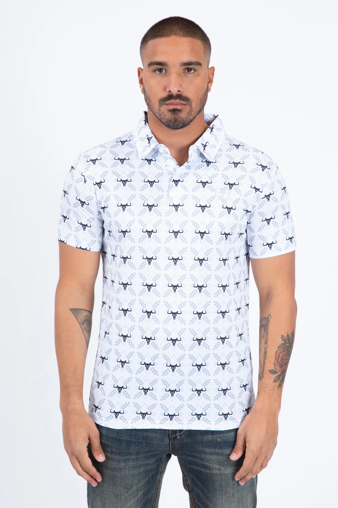 PGP11425 Men's Performance Fabric Modern Fit Stretch Western Longhorn Print Polo – White